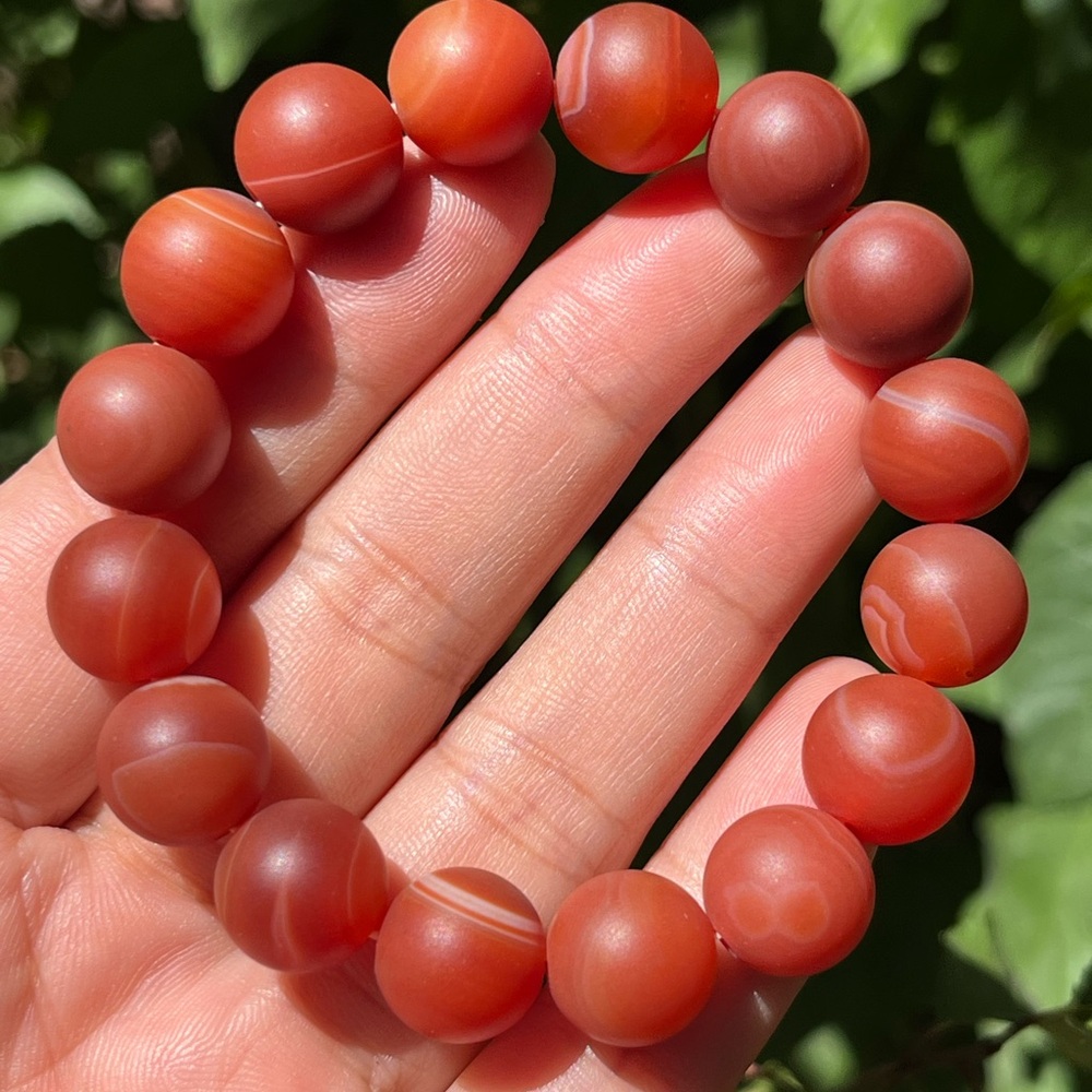 12mm stretchable matt red agate‎ bracelet